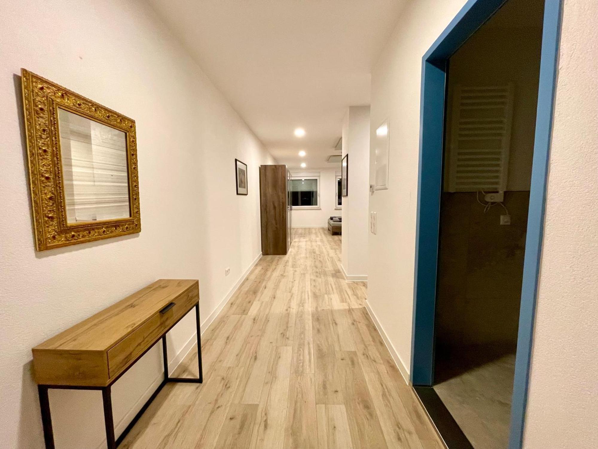 Neu Grosse Einzimmerwohnung Im Zentrum Goldstadt Pforzheim Schloessle Exteriér fotografie