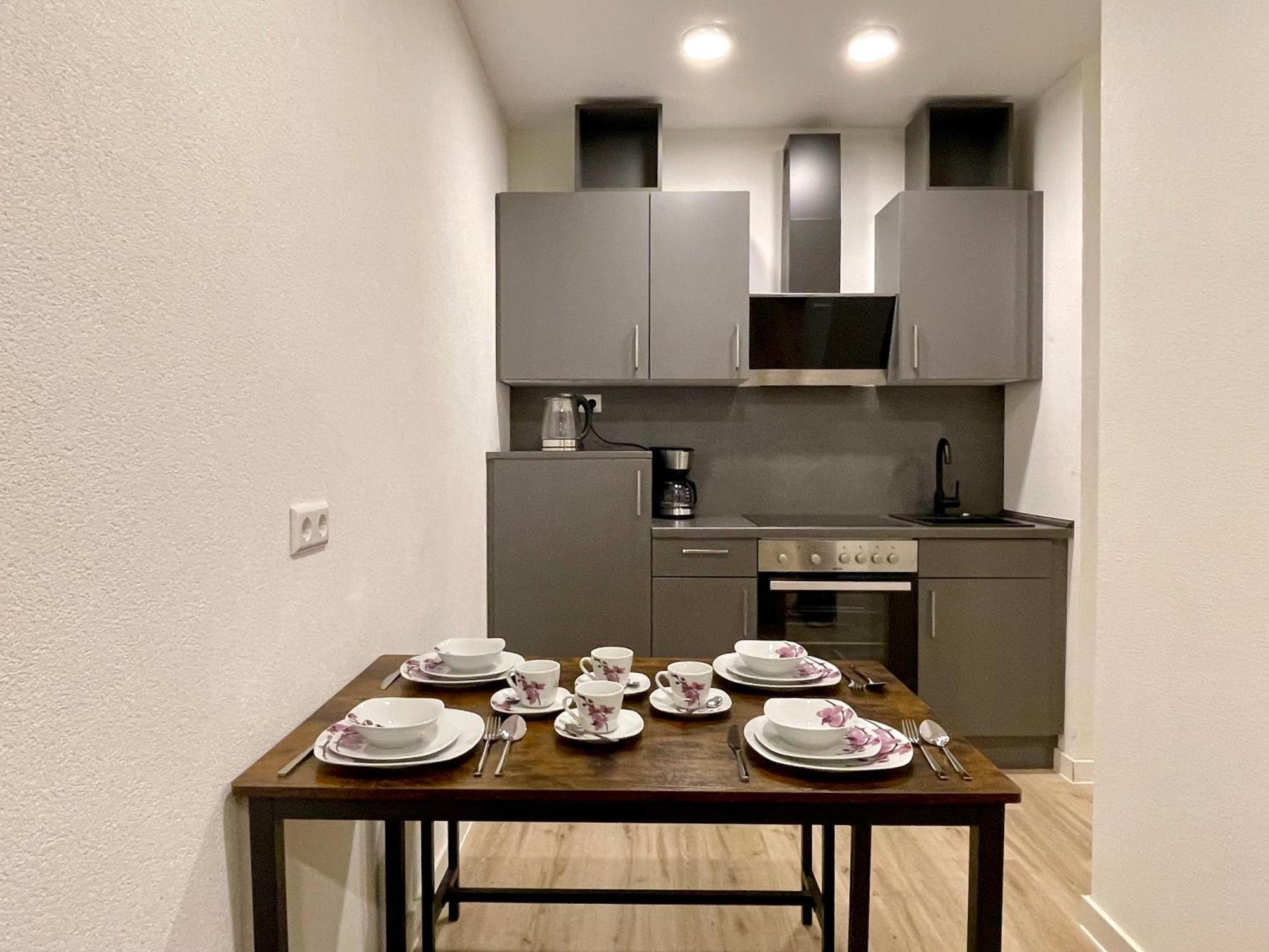 Neu Grosse Einzimmerwohnung Im Zentrum Goldstadt Pforzheim Schloessle Exteriér fotografie