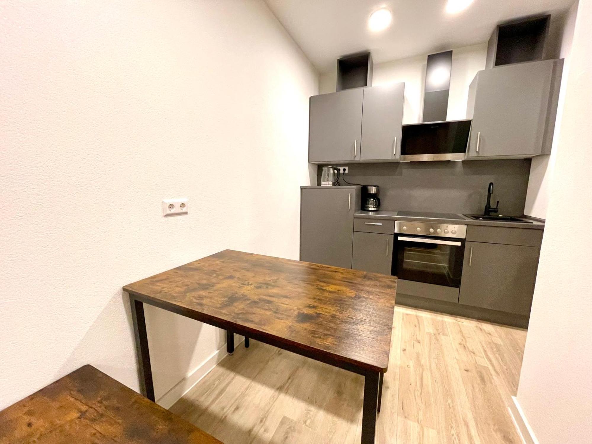 Neu Grosse Einzimmerwohnung Im Zentrum Goldstadt Pforzheim Schloessle Exteriér fotografie
