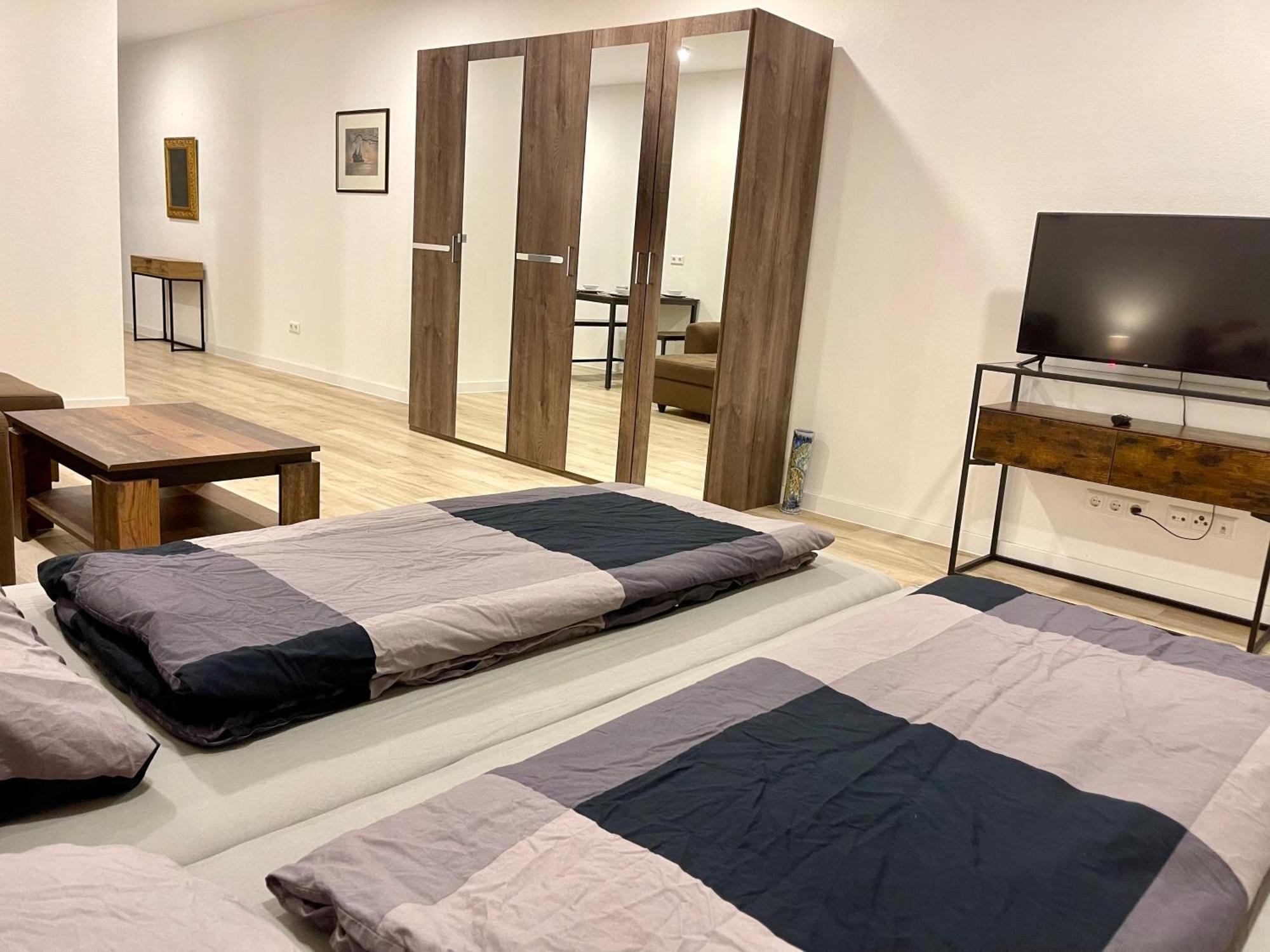 Neu Grosse Einzimmerwohnung Im Zentrum Goldstadt Pforzheim Schloessle Exteriér fotografie