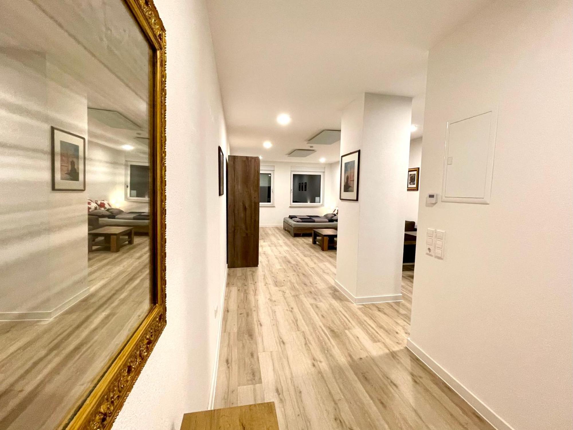 Neu Grosse Einzimmerwohnung Im Zentrum Goldstadt Pforzheim Schloessle Exteriér fotografie